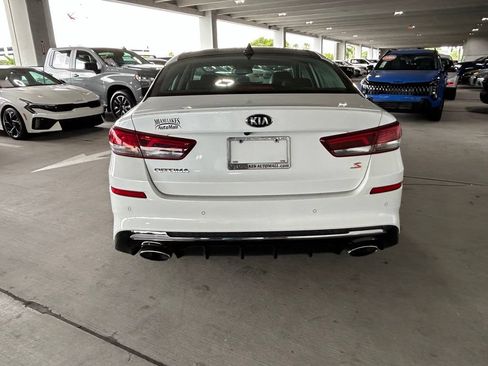 Used 2019 Kia Optima S w/ S Panoramic Sunroof Package FWD image 4