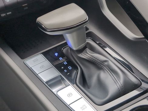 Used 2023 Hyundai Elantra SEL w/ Convenience Package image 24