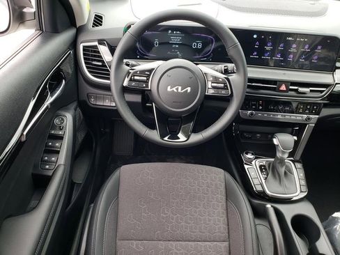 New 2026 Kia Seltos S AWD/4WD image 10