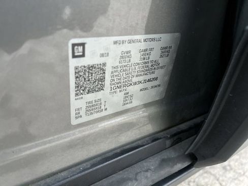 Used 2019 Chevrolet Traverse LT image 34