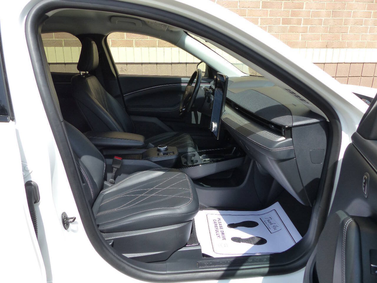 Used 2023 Ford Mustang Mach-E Select AWD/4WD image 34