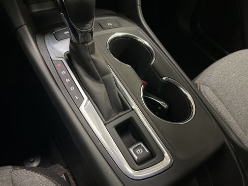Used 2022 Chevrolet Equinox LT AWD/4WD image 14