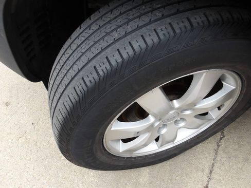 Used 2011 Kia Sorento LX image 29