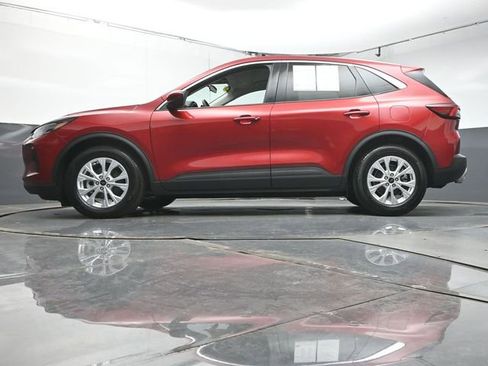 Used 2023 Ford Escape Active w/ Tech Pack #2 FWD image 34