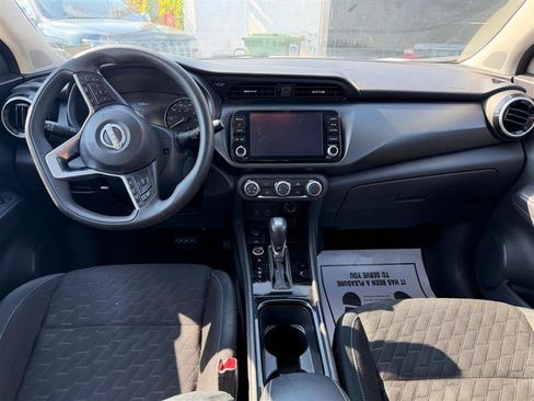 Used 2024 Nissan Kicks SV w/ Exterior Package FWD image 24