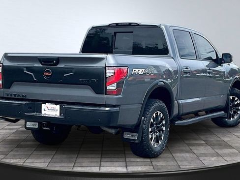 Used 2021 Nissan Titan PRO-4X w/ Pro-4x Convenience Package AWD/4WD image 5