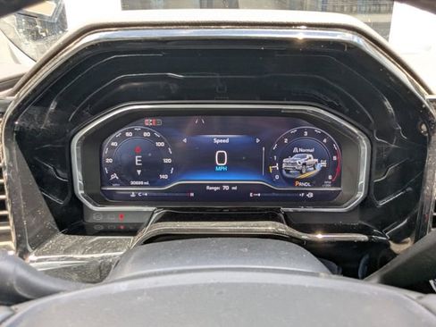 Used 2025 Chevrolet Silverado 2500 LT w/ Convenience Package AWD/4WD image 19