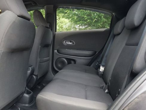 Used 2020 Honda HR-V Sport image 12