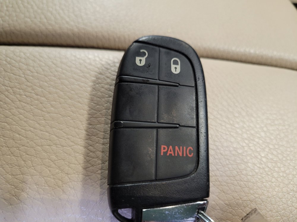 Used 2020 Jeep Compass Latitude FWD image 32