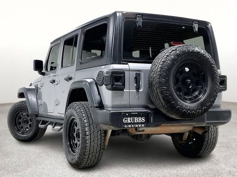 Used 2018 Jeep Wrangler Unlimited Sport image 15