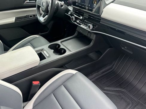 Used 2024 Honda Prologue Touring image 20