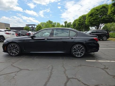 Used 2020 BMW 750i xDrive w/ Autobahn Package AWD/4WD image 4