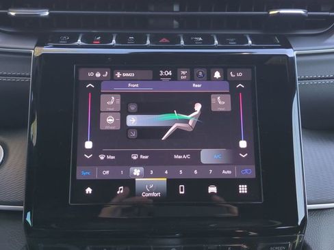 New 2025 Jeep Grand Cherokee L Altitude image 16