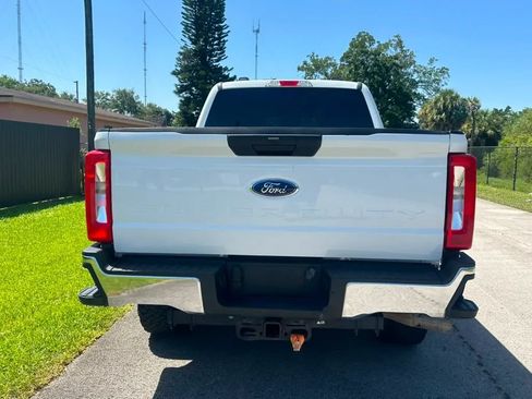 Used 2024 Ford F250 XLT w/ FX4 Off-Road Package AWD/4WD image 6