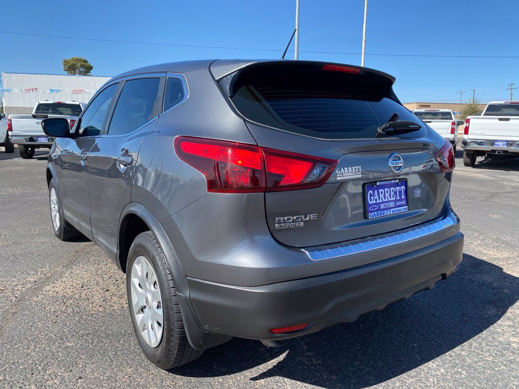Used 2019 Nissan Rogue Sport S FWD image 12