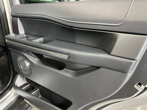 Used 2024 Ford Expedition XLT image 31