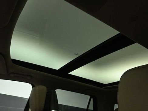 Certified 2023 Lincoln Navigator Reserve AWD/4WD image 11