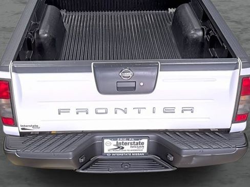 Used 2004 Nissan Frontier XE w/ (BGP) Basic Gear Pkg RWD image 12