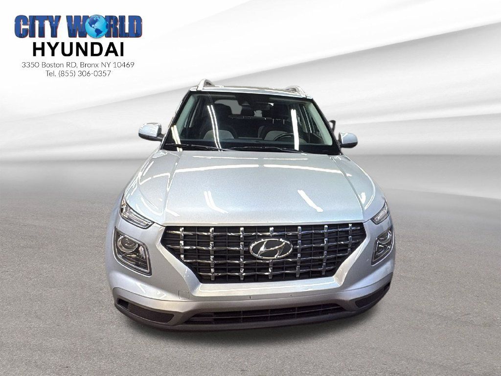 Used 2022 Hyundai Venue SEL w/ Cargo Package FWD image 8