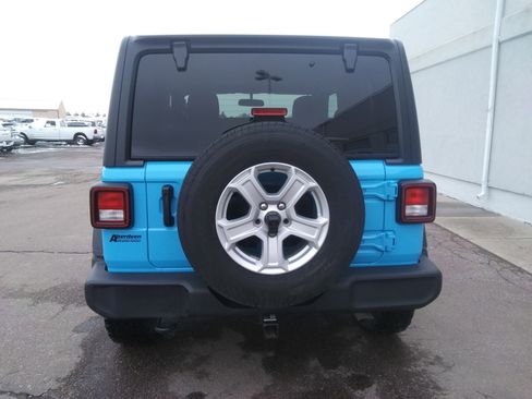 Used 2021 Jeep Wrangler Sport S image 6