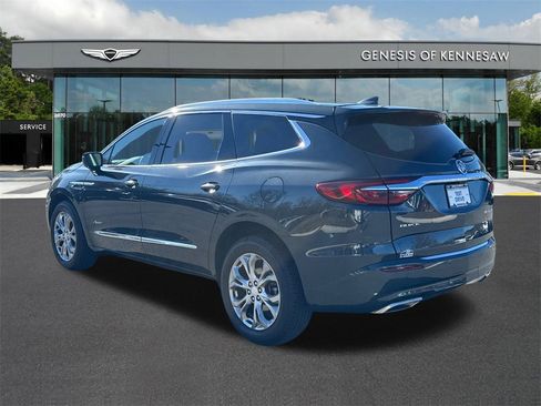 Used 2018 Buick Enclave Avenir w/ Avenir Technology Package image 5