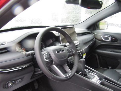 New 2026 Jeep Compass Limited AWD/4WD image 10