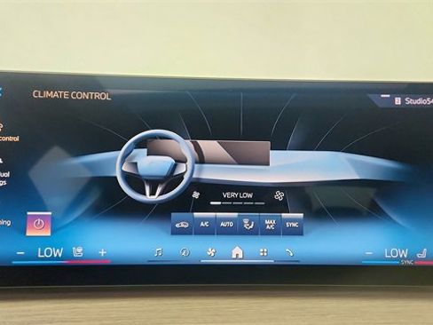 Used 2025 BMW 330i xDrive Sedan image 46