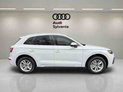 Certified 2023 Audi Q5 2.0T Premium w/ Convenience Package AWD/4WD image 8