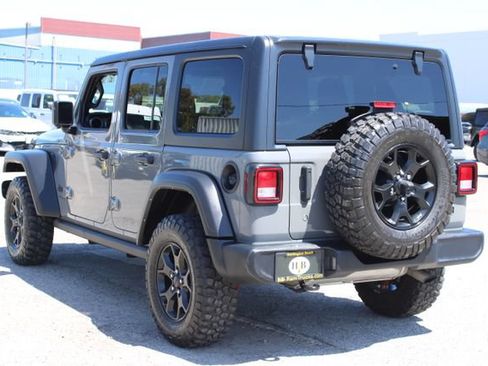 Used 2022 Jeep Wrangler Unlimited Sport AWD/4WD image 3