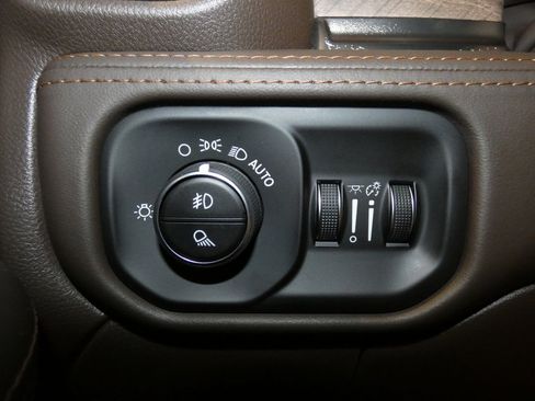 New 2026 RAM 2500 Limited image 22