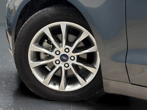 Used 2017 Ford Fusion SE FWD image 36