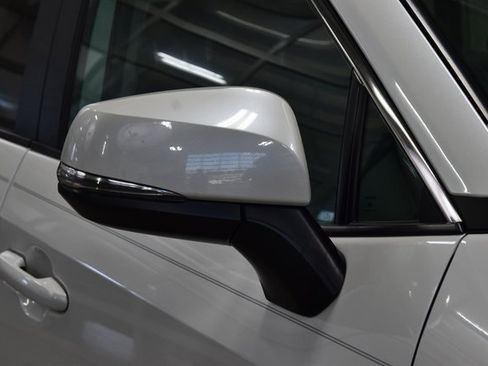 Used 2024 GMC Yukon Denali Ultimate image 16