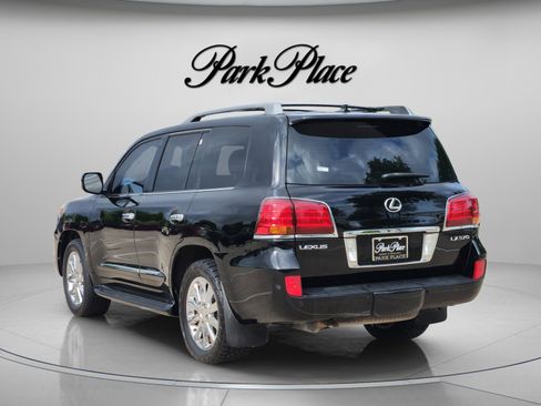 Used 2009 Lexus LX 570 4WD image 3