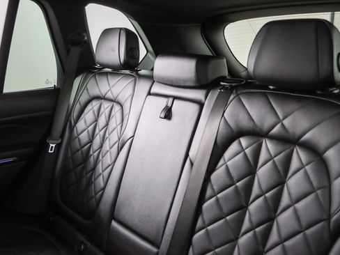 Used 2023 BMW X5 xDrive40i w/ Executive Package AWD/4WD image 25