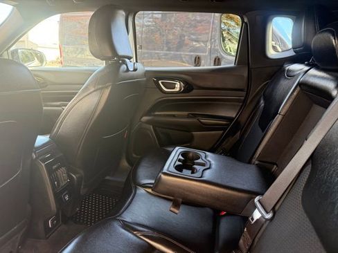 Used 2023 Jeep Compass Trailhawk image 25