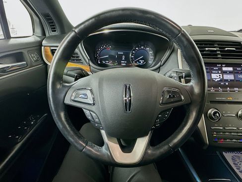 Used 2019 Lincoln MKC Reserve w/ MKC Climate Package image 11