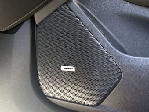 New 2025 Cadillac XT6 Premium Luxury image 17