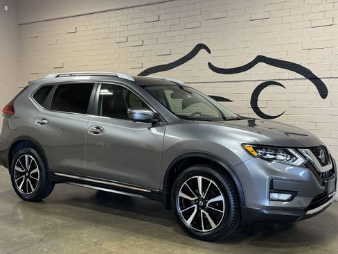 Used 2018 Nissan Rogue SL AWD/4WD image 2