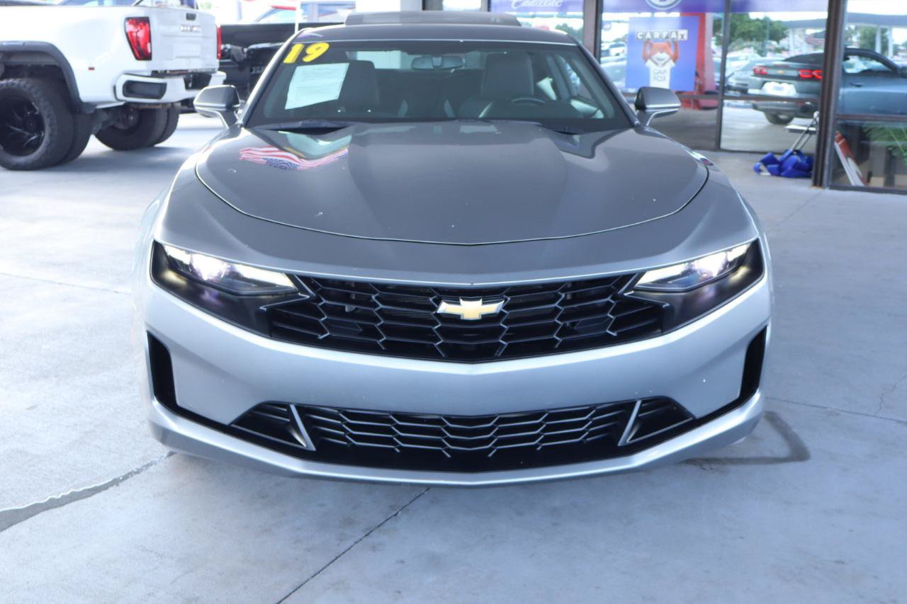 Used 2019 Chevrolet Camaro LT w/ Technology Package RWD image 13