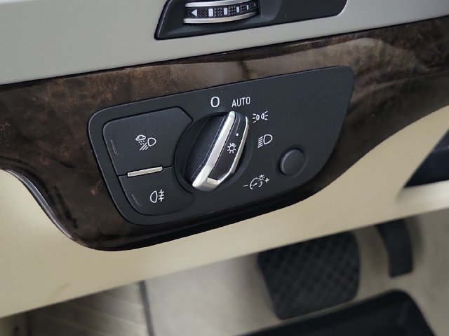 Used 2019 Audi Q7 2.0T Premium Plus w/ Premium Plus Package AWD/4WD image 26