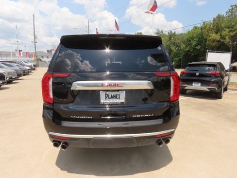 Used 2024 GMC Yukon XL Denali w/ Denali Reserve Package AWD/4WD image 11