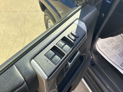 Used 2017 Toyota 4Runner SR5 Premium image 15