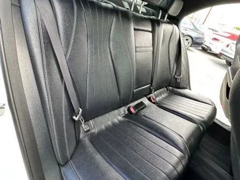 Used 2019 Mercedes-Benz E 300 image 25