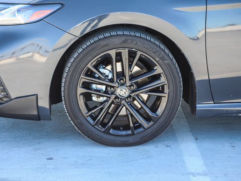 Certified 2025 Toyota Camry SE image 11