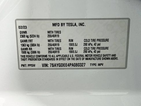 Used 2023 Tesla Model Y Long Range AWD/4WD image 32