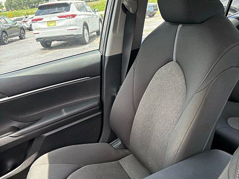 Used 2023 Toyota Camry LE FWD image 6