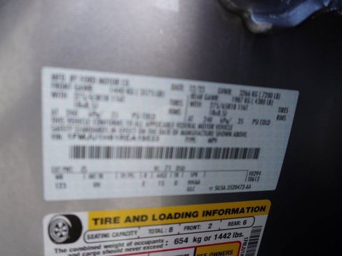 Used 2024 Ford Expedition XLT image 35