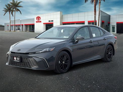 New 2026 Toyota Camry SE image 6