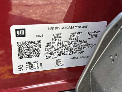 Certified 2025 Chevrolet Trax RS w/ Sunroof Package image 17