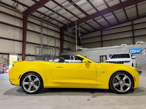 Used 2017 Chevrolet Camaro SS RWD image 4